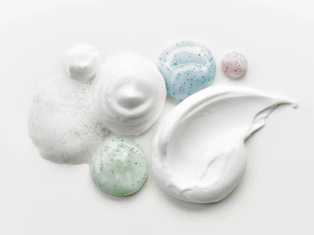 Jaki peeling do cery trądzikowej, aby skutecznie zwalczyć niedoskonałości? Jaki peeling do cery trądzikowej, aby skutecznie zwalczyć niedoskonałości?